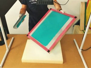 Utilisation de l'emulsion photosensible dans la sérigraphie : guide pratique pour des résultats impeccables
